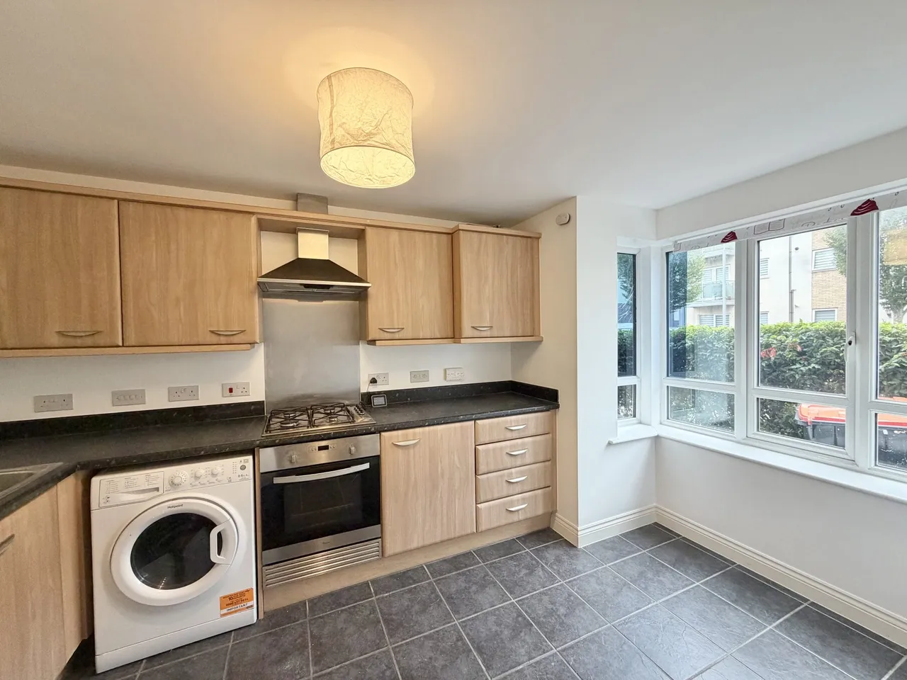 Warwick Avenue, Broughton, Milton Keynes, Milton Keynes, MK10 7AZ, photo 4