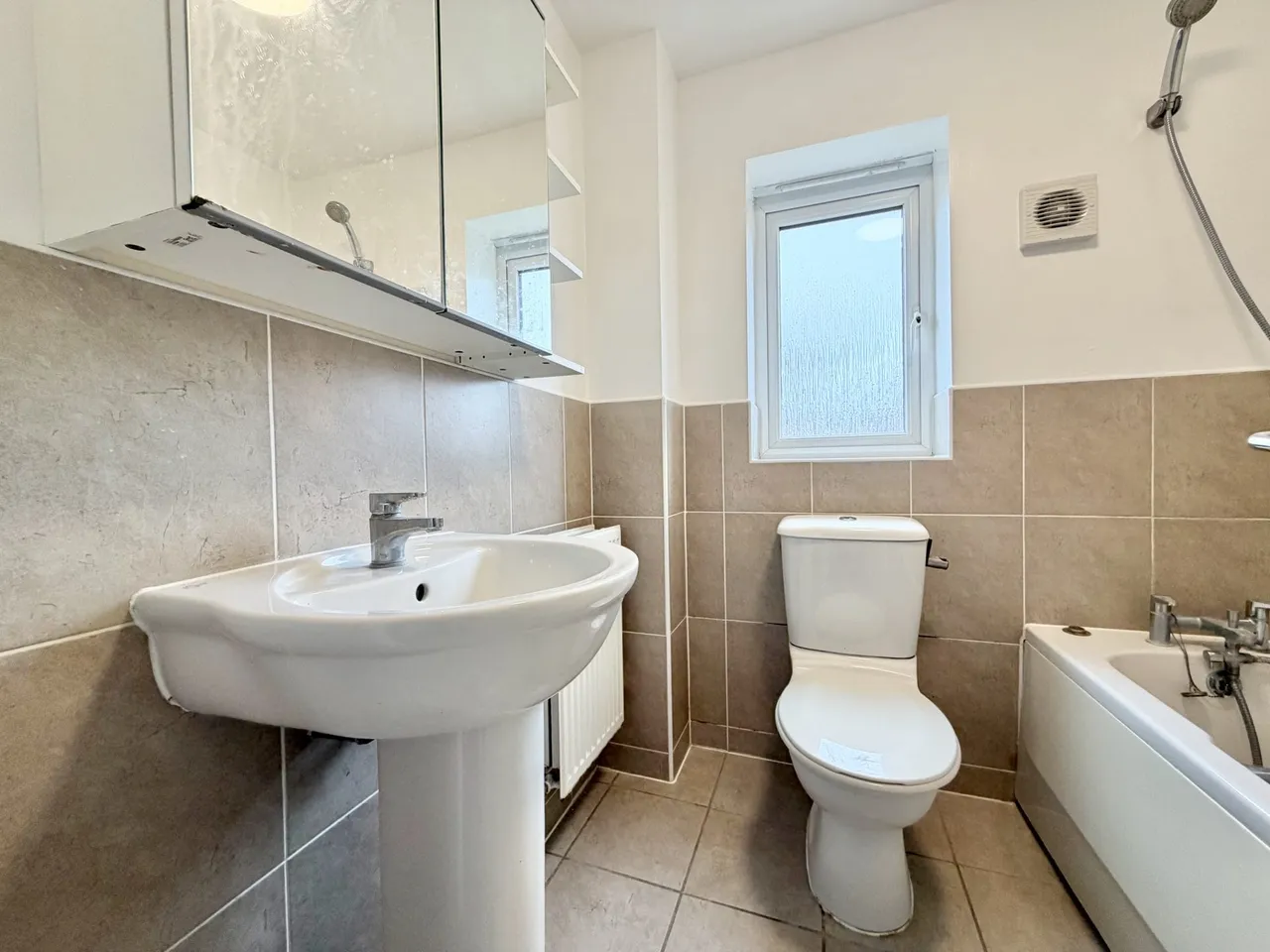 Warwick Avenue, Broughton, Milton Keynes, Milton Keynes, MK10 7AZ, photo 12