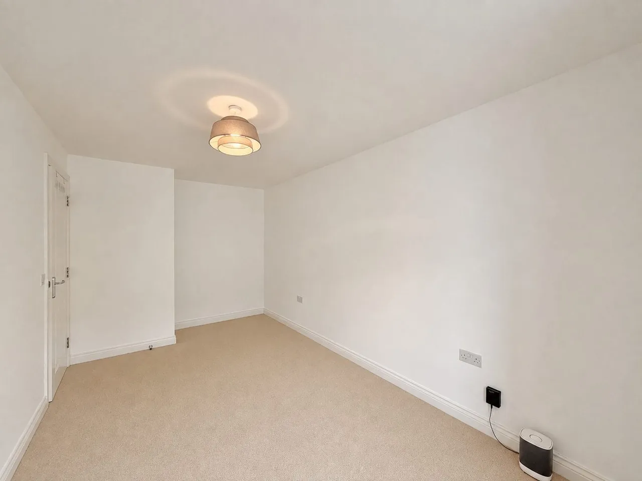 Warwick Avenue, Broughton, Milton Keynes, Milton Keynes, MK10 7AZ, photo 10