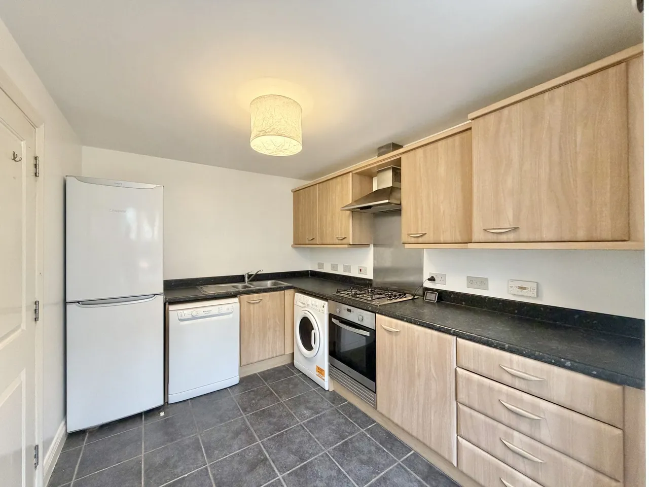 Warwick Avenue, Broughton, Milton Keynes, Milton Keynes, MK10 7AZ, photo 5