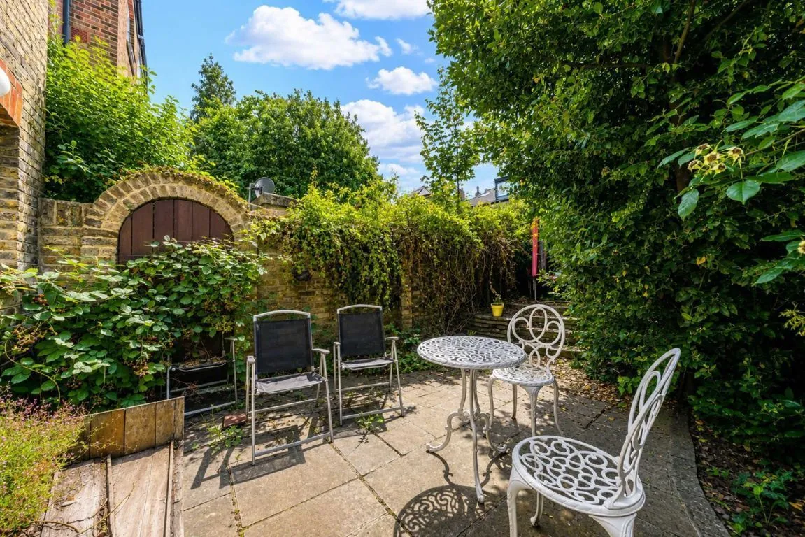 St. Margarets Road, TW1, photo 5