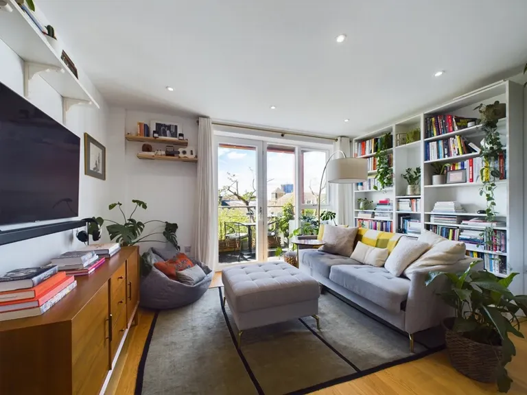 Tollgate Gardens, Kilburn, NW6 5FU, photo 15