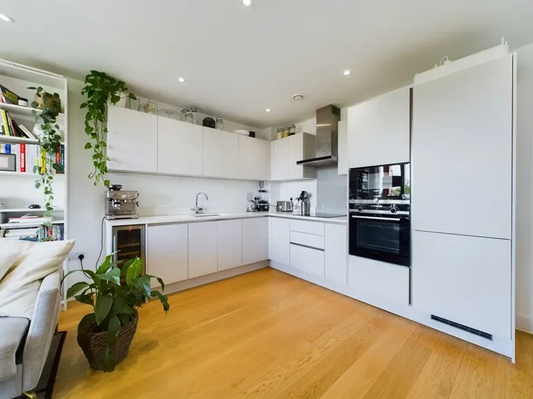 Tollgate Gardens, Kilburn, NW6 5FU, photo 3