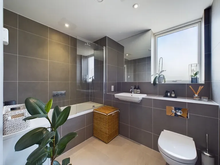 Tollgate Gardens, Kilburn, NW6 5FU, photo 6