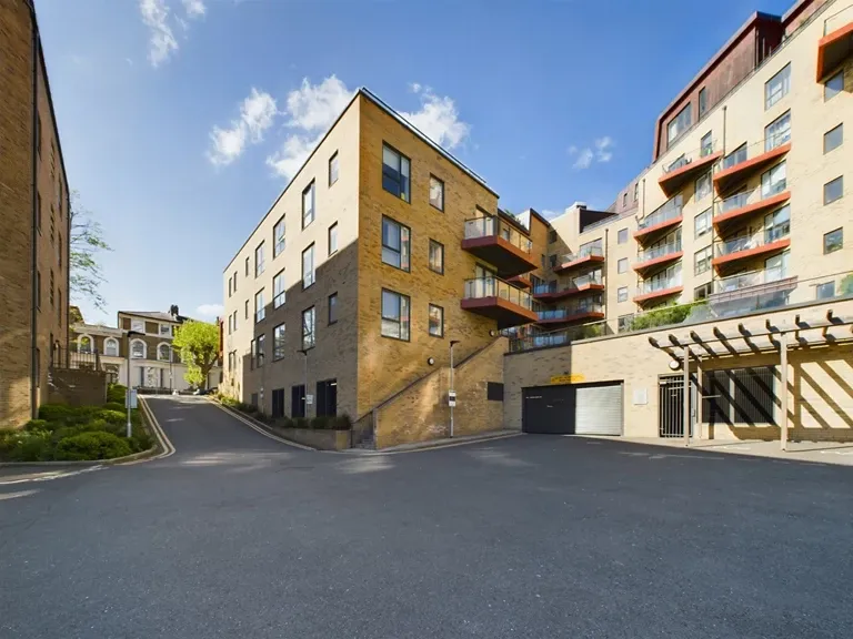 Tollgate Gardens, Kilburn, NW6 5FU, photo 19