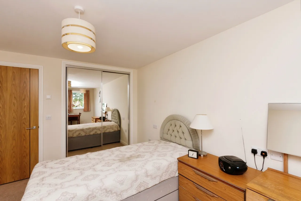 New Road, Basingstoke, RG21, photo 6