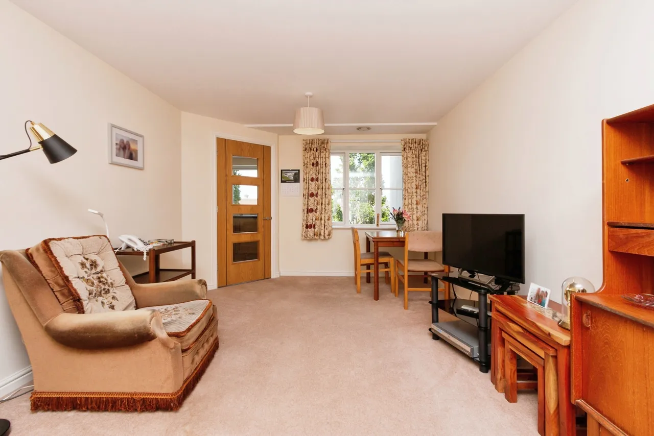 New Road, Basingstoke, RG21, photo 3