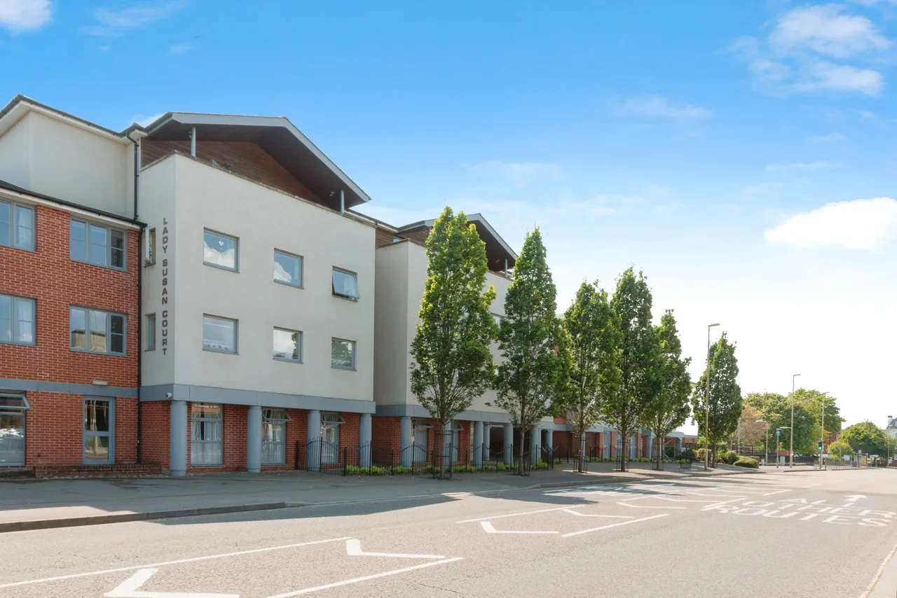 New Road, Basingstoke, RG21, photo 13
