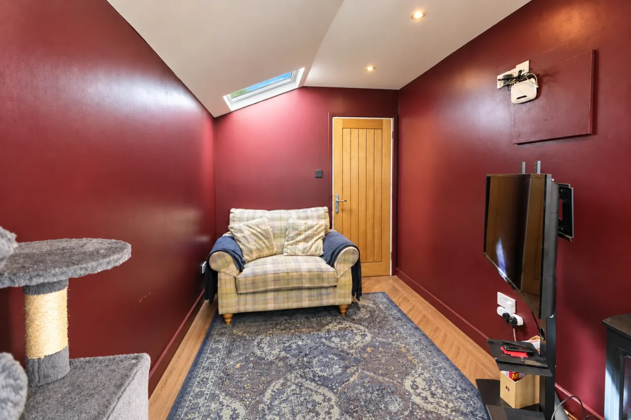 Heath Street, Cannock, photo 9