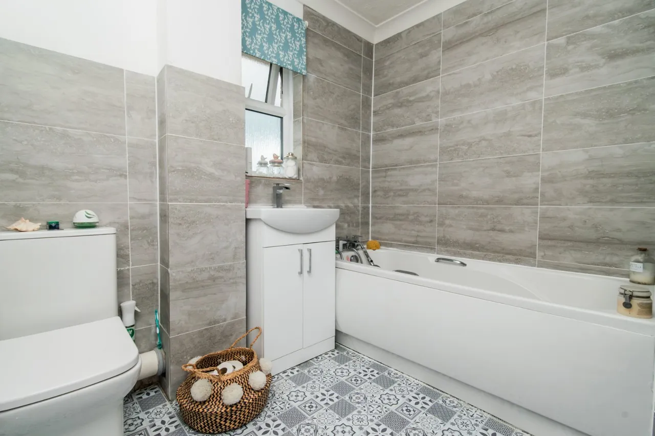 Crundale Way, Cliftonville, CT9, photo 11
