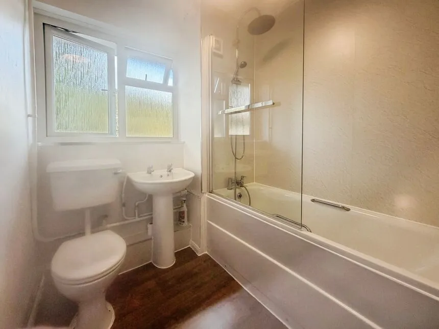 South Molton Road, London, E16, photo 6