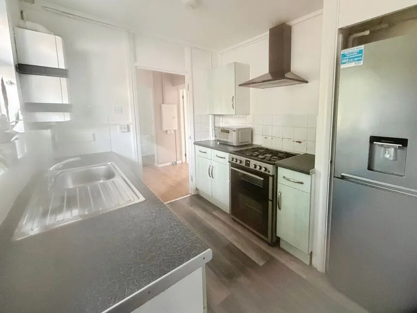 South Molton Road, London, E16, photo 4
