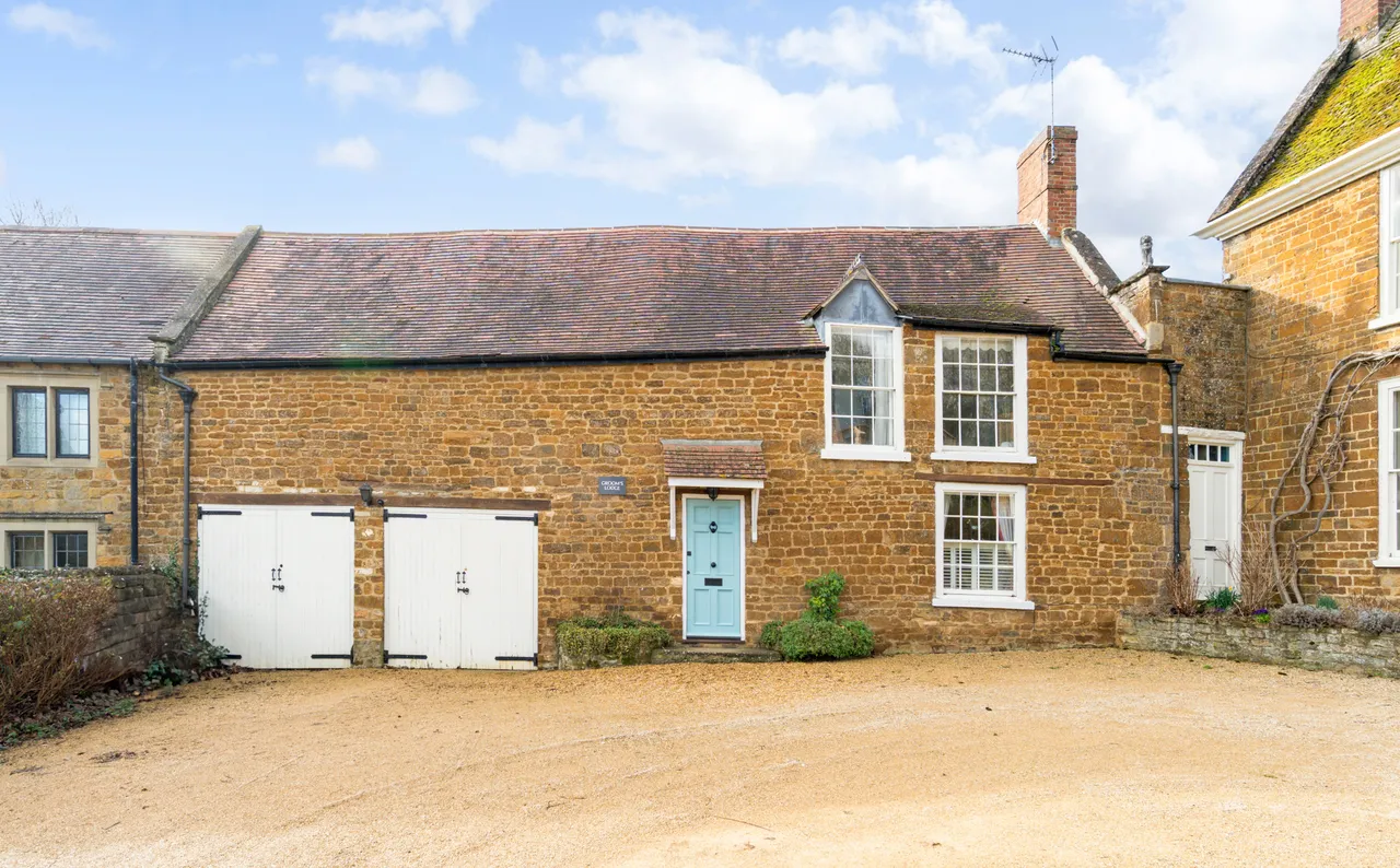 Oxford Road, Adderbury, OX17, photo 3