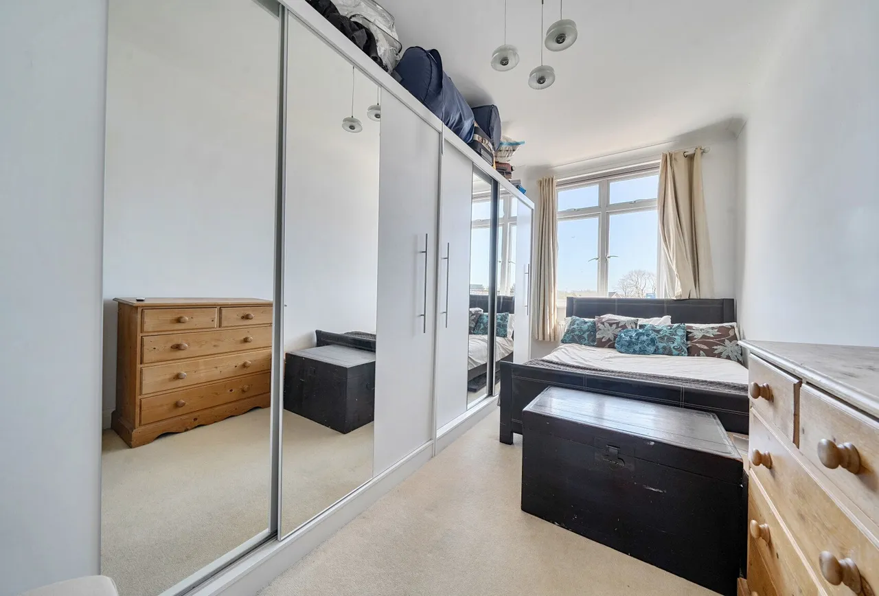 Lumley Road, Horley, RH6 7LB, photo 18