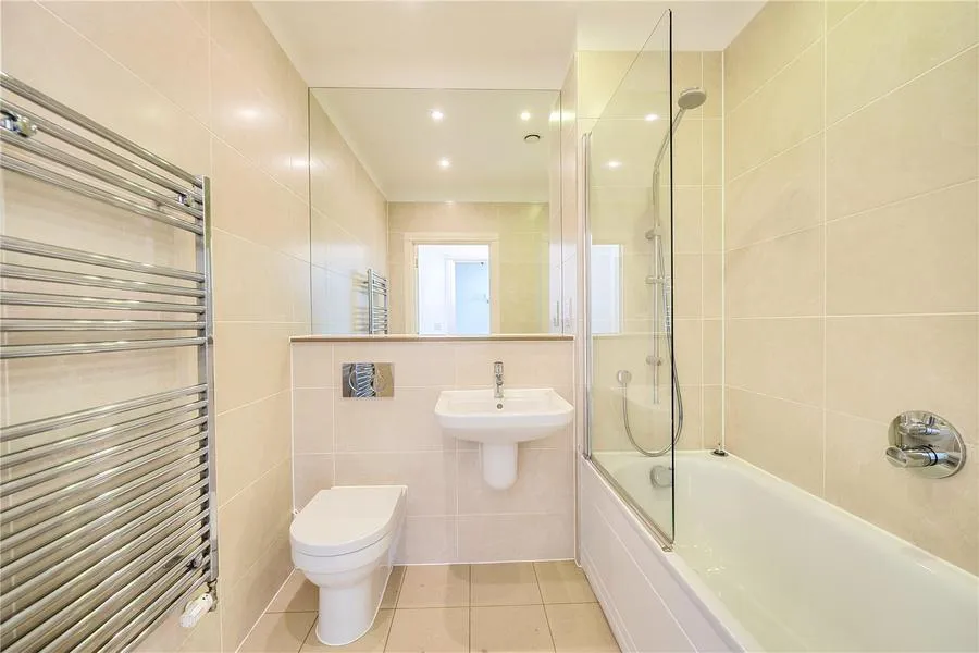 Glanville Way, Epsom, KT19, photo 13