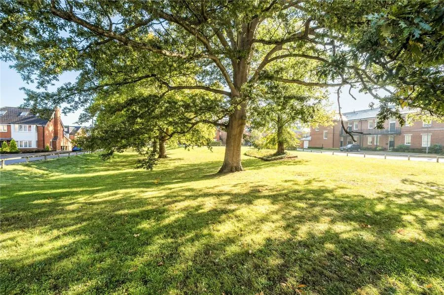 Glanville Way, Epsom, KT19, photo 4