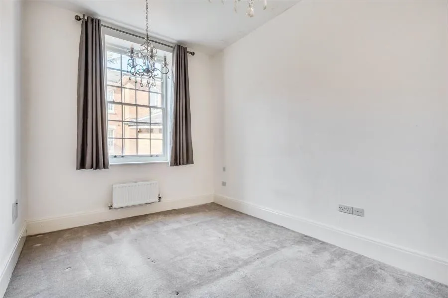 Glanville Way, Epsom, KT19, photo 10