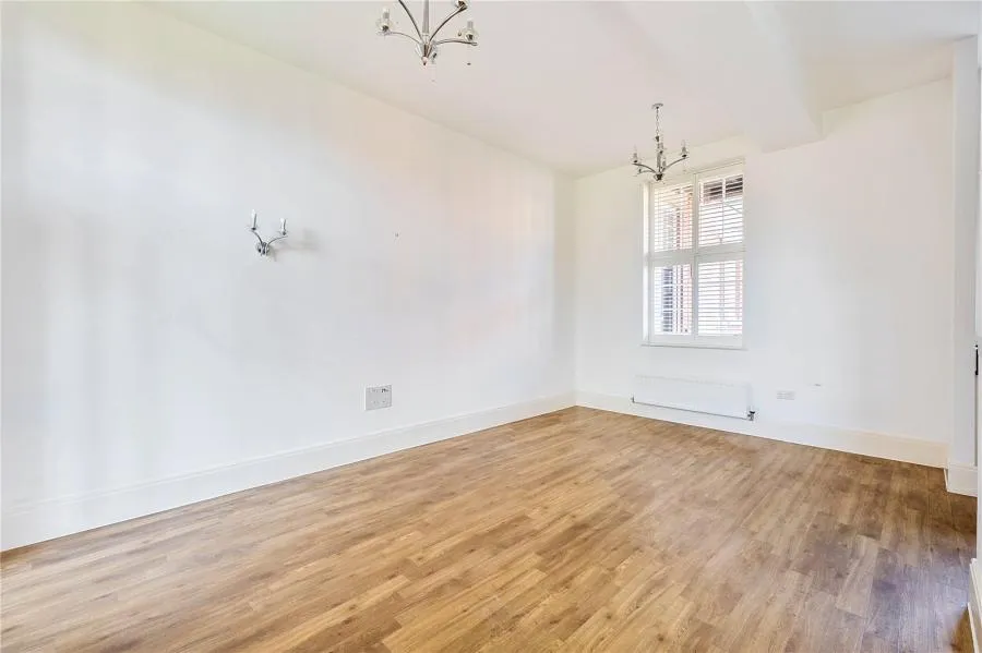 Glanville Way, Epsom, KT19, photo 6
