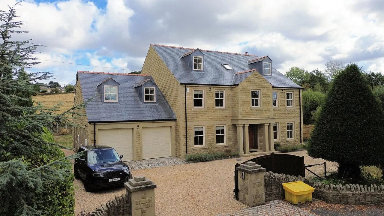Knowle Road, Kirkheaton, HD5, photo 36