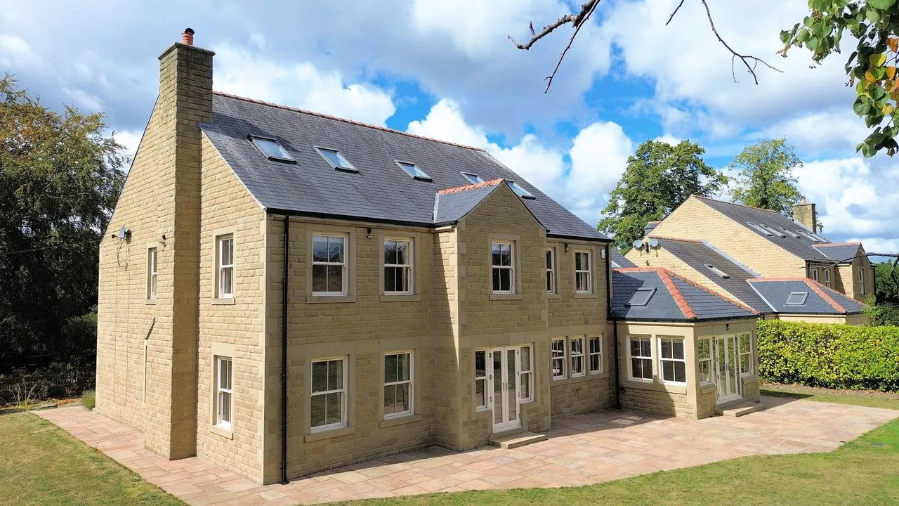 Knowle Road, Kirkheaton, HD5, photo 39