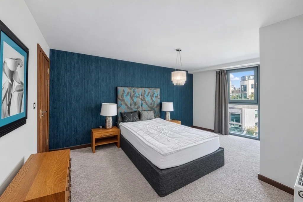 Bridges Court Road, Clapham, SW11, photo 4