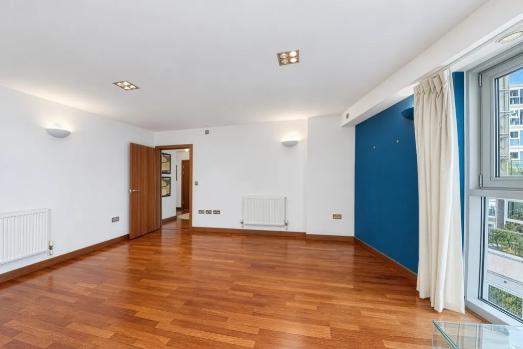 Bridges Court Road, Clapham, SW11, photo 10
