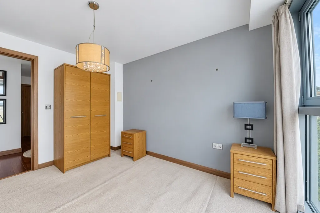 Bridges Court Road, Clapham, SW11, photo 5