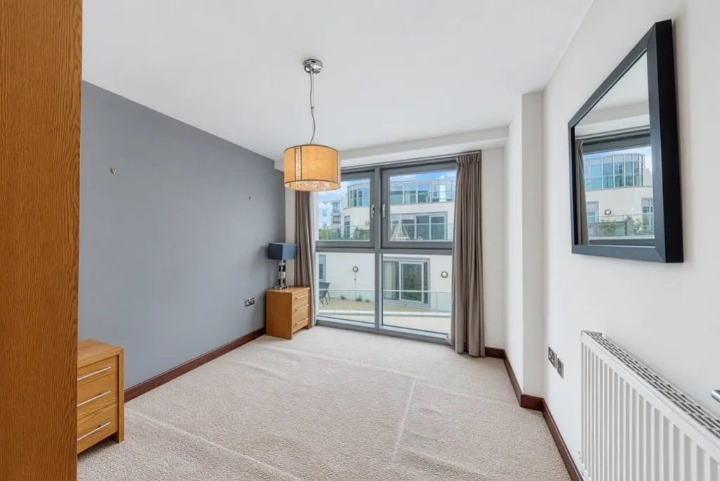 Bridges Court Road, Clapham, SW11, photo 13