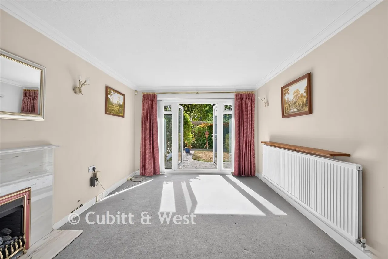 Courtlands Crescent, Banstead, SM7, photo 5