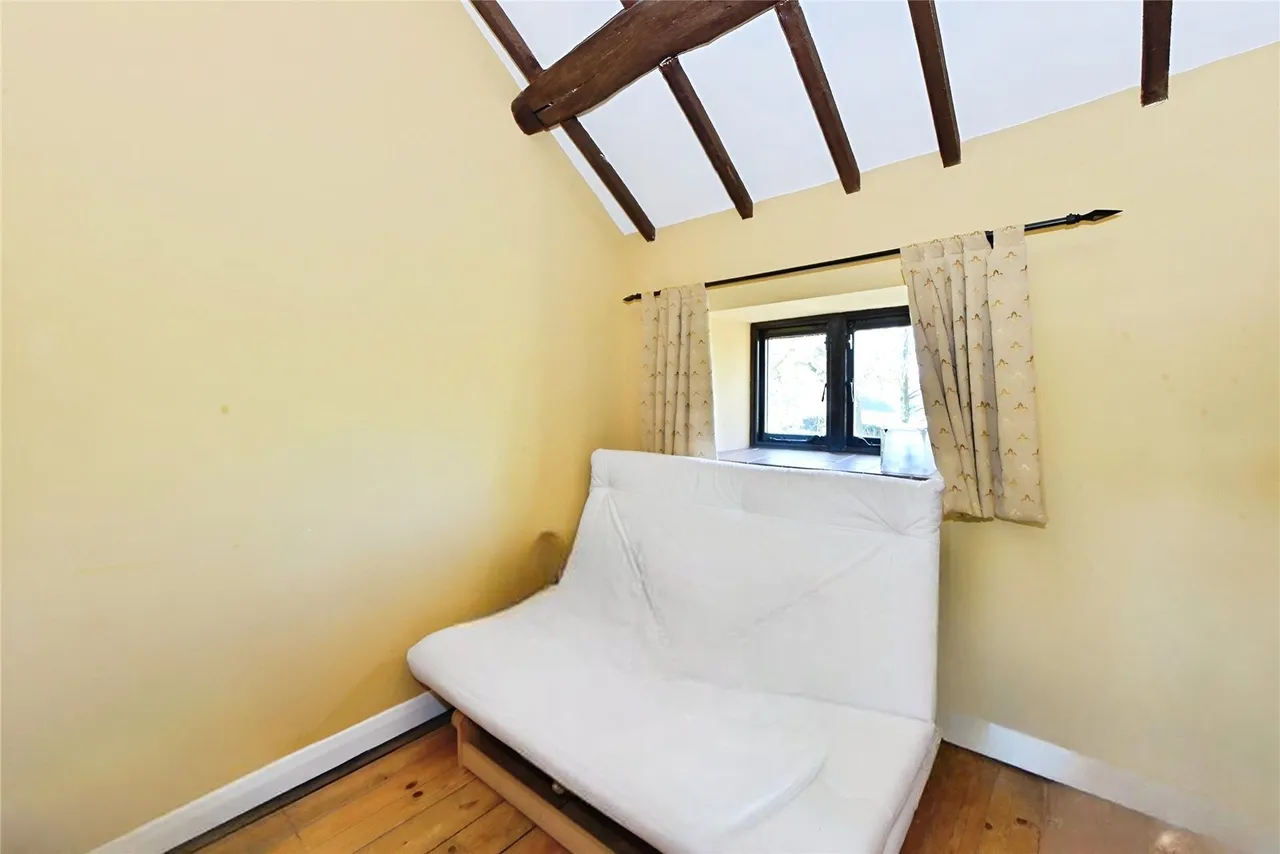 Heald Wood Road, Woodley, SK6, photo 13