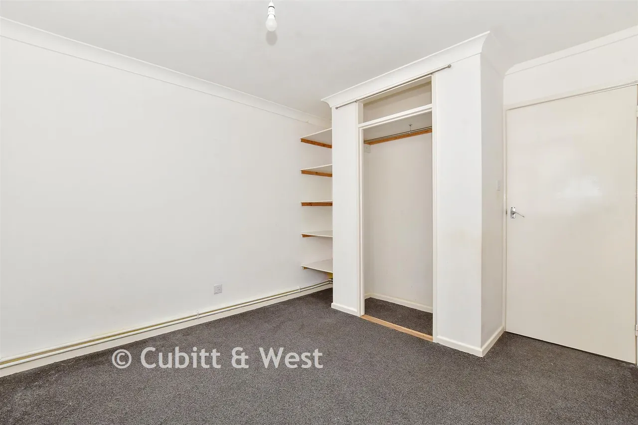 Juniper Square, Havant, PO9, photo 8