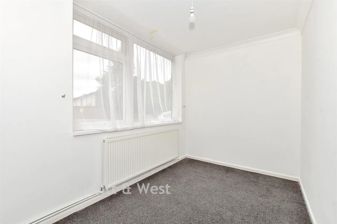 Juniper Square, Havant, PO9, photo 6