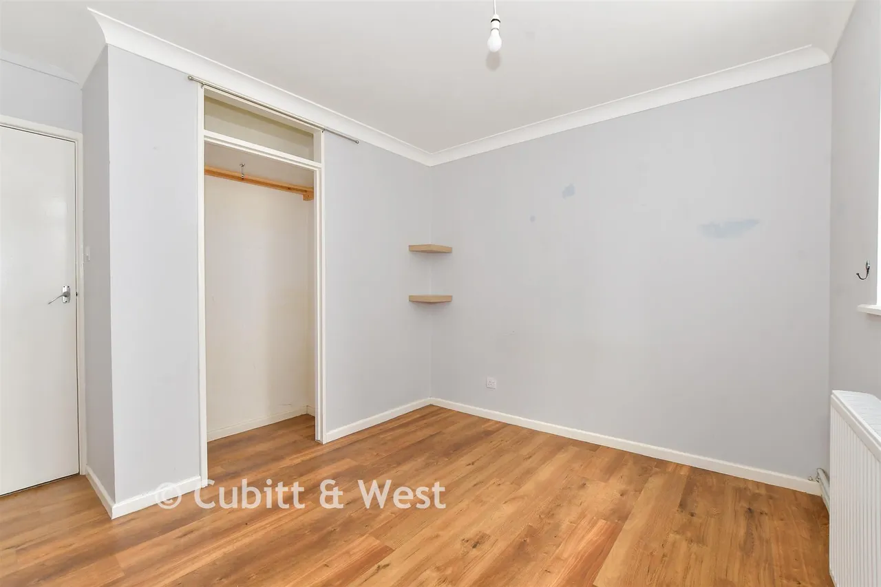 Juniper Square, Havant, PO9, photo 4