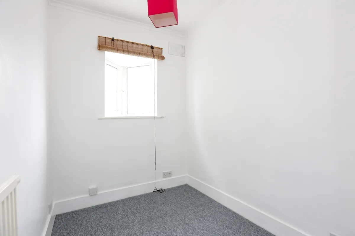 Tolworth Road Surbiton KT6, photo 12