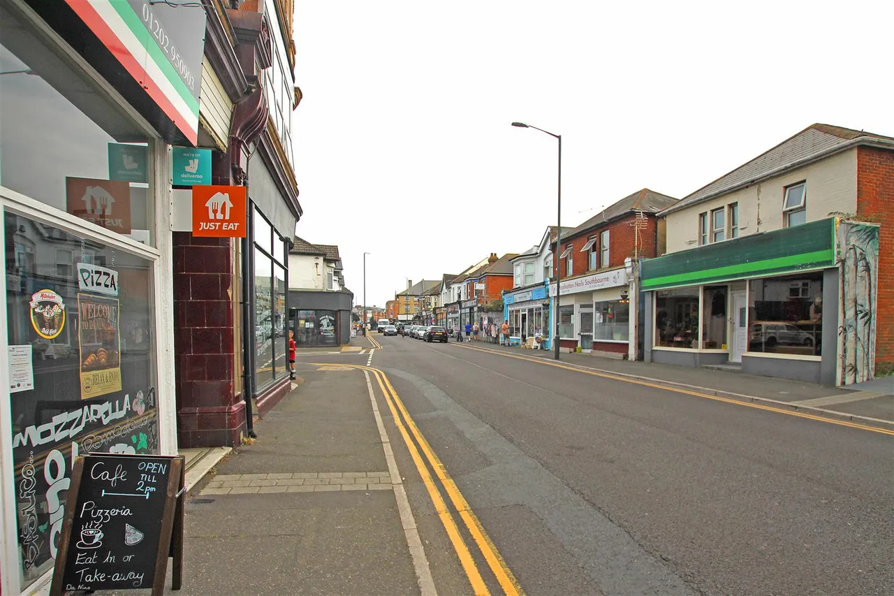 Seabourne Road, Bournemouth, photo 9