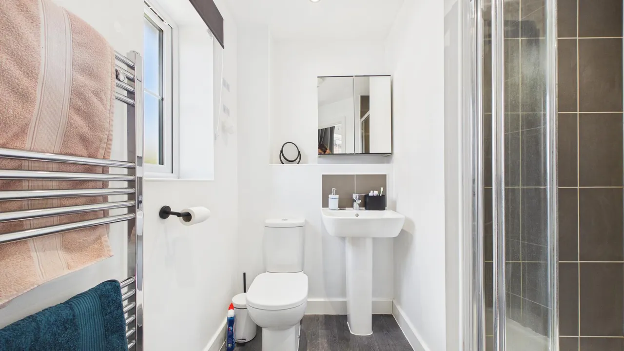 St. Vincent Close, Crowland, photo 18
