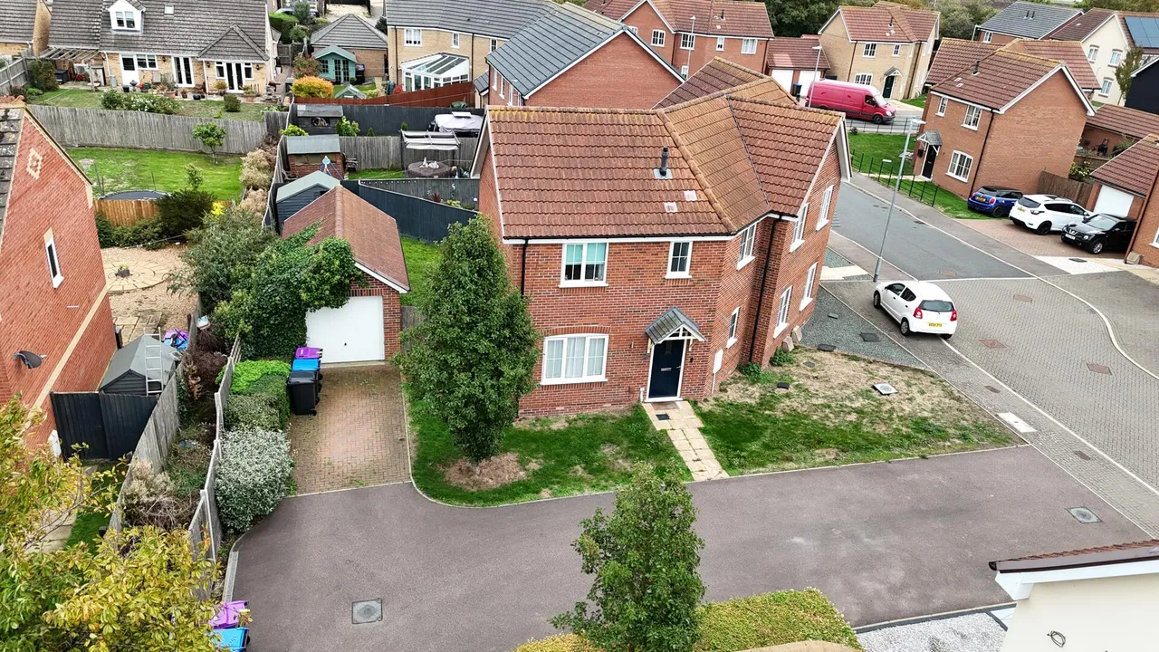 St. Vincent Close, Crowland, photo 27