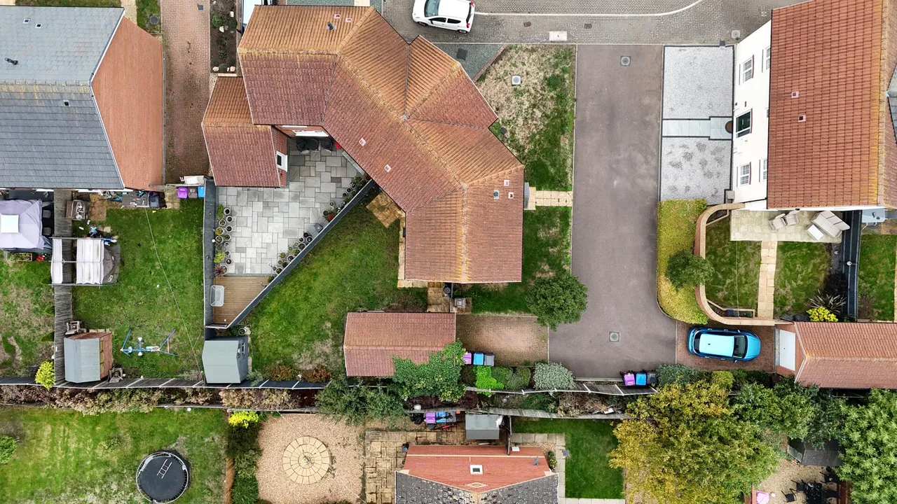St. Vincent Close, Crowland, photo 26