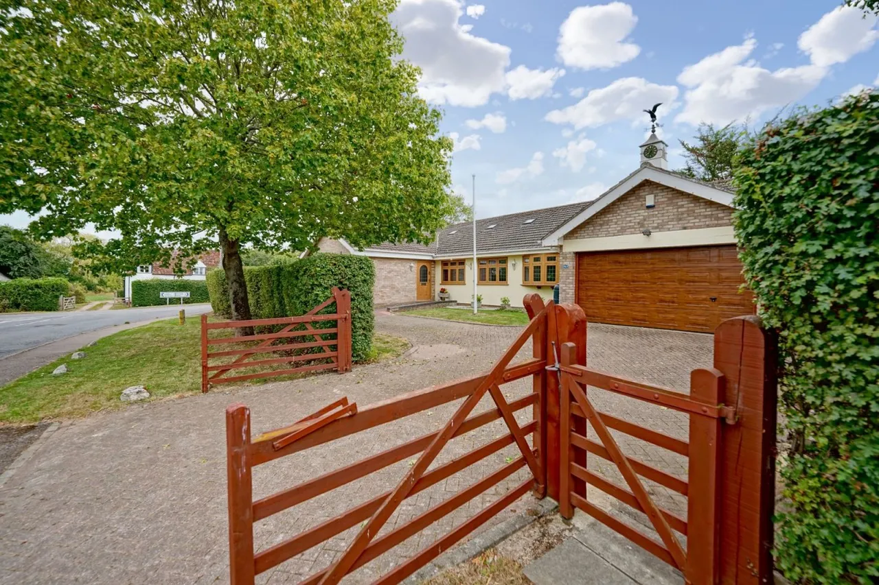 5 bed house for sale, Little Staughton, Bedford, MK44