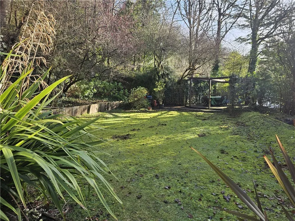 Crescent Road, Caterham, Surrey, CR3, photo 3