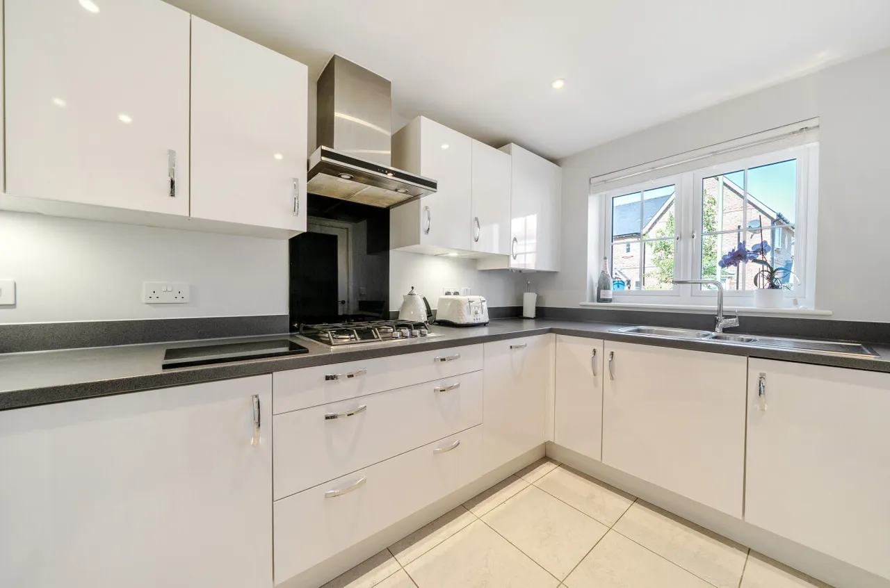 Titchener Way, Hook, Hampshire, RG27 9RT, photo 16