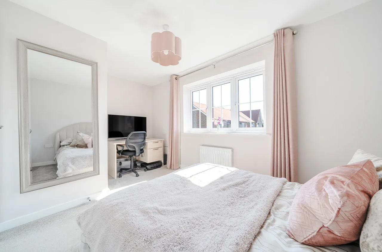 Titchener Way, Hook, Hampshire, RG27 9RT, photo 13