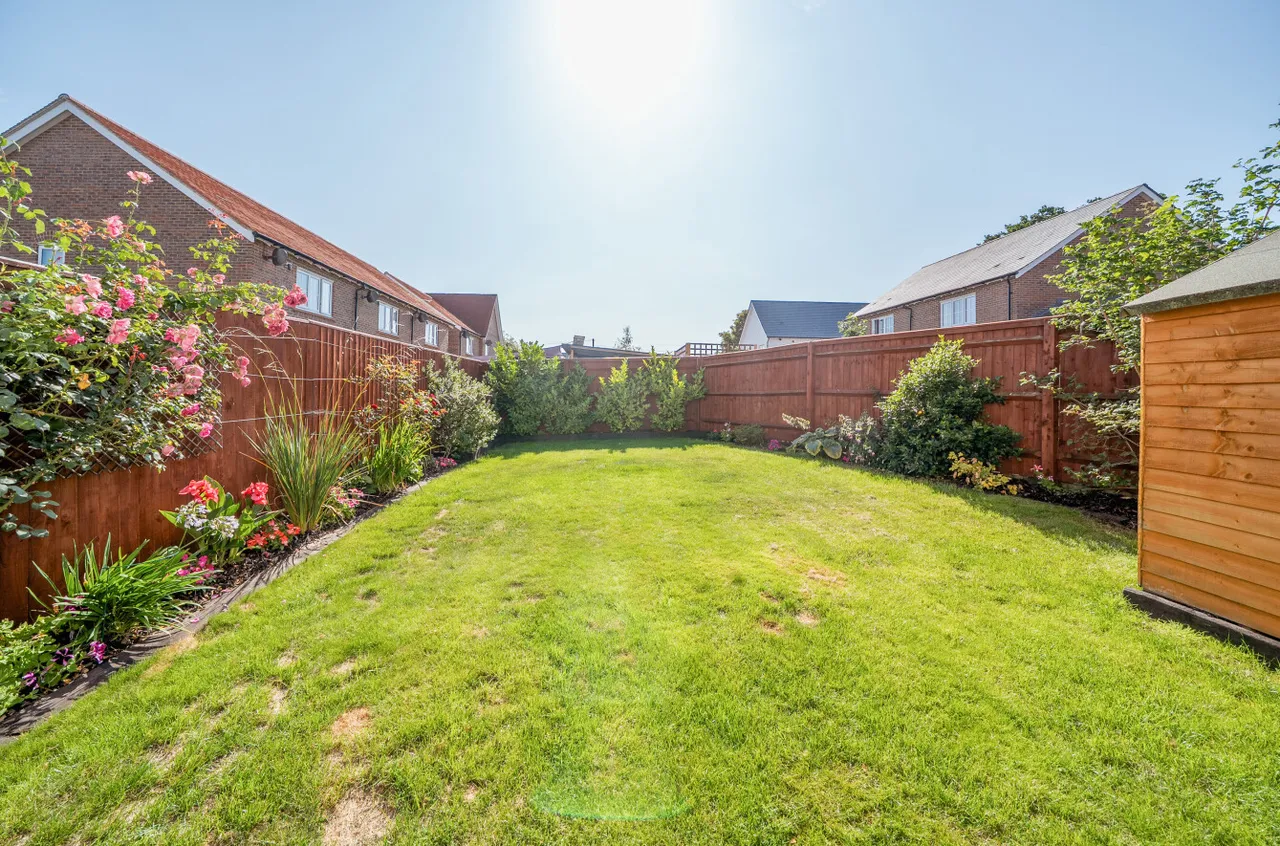 Titchener Way, Hook, Hampshire, RG27 9RT, photo 15