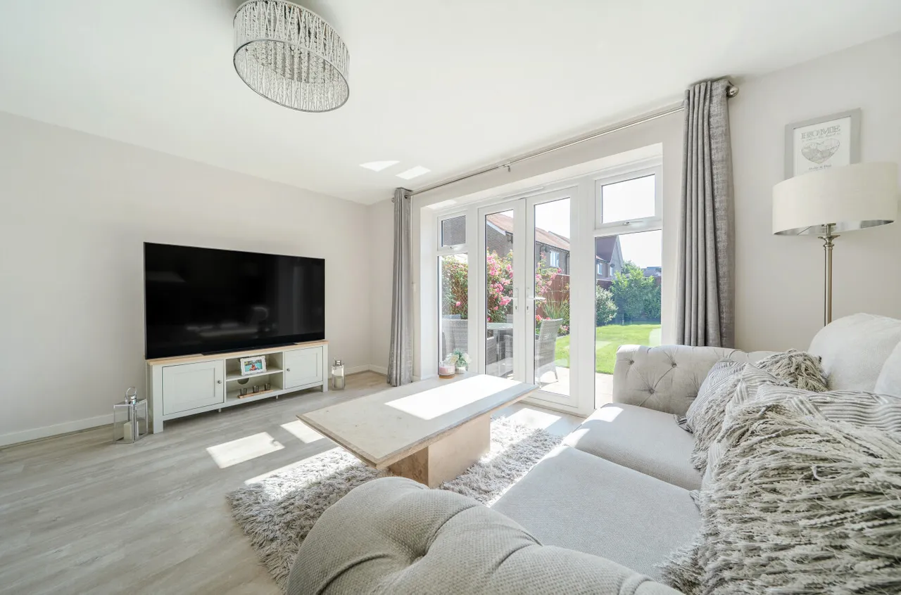Titchener Way, Hook, Hampshire, RG27 9RT, photo 12