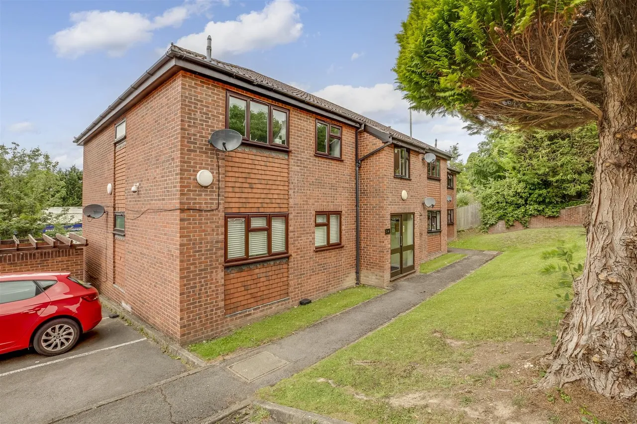 Kaybridge Close, High Wycombe, HP13, photo 10