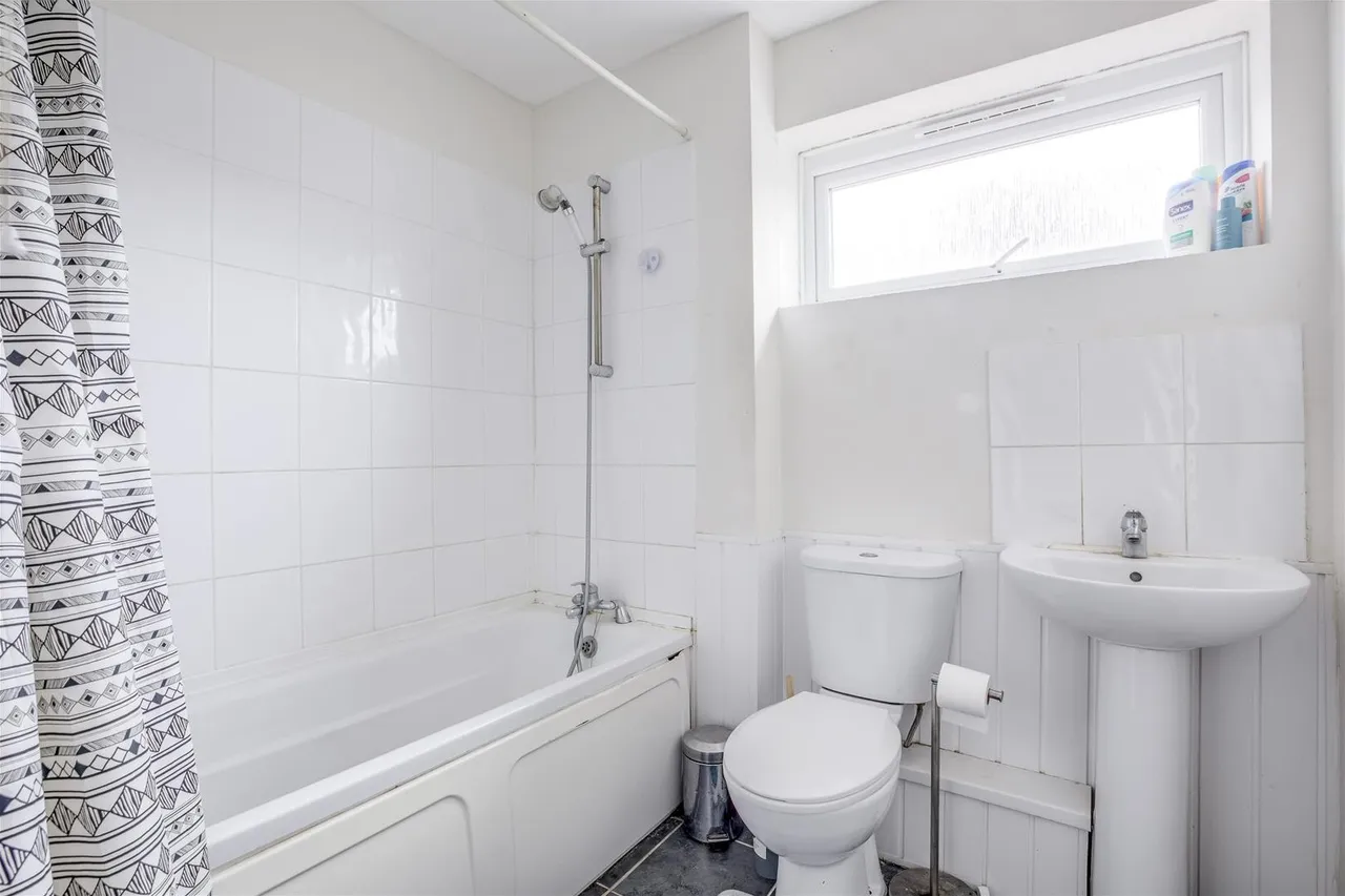 Kaybridge Close, High Wycombe, HP13, photo 6