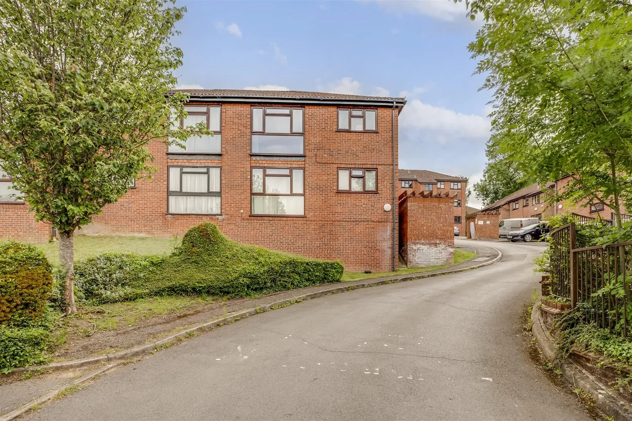 Kaybridge Close, High Wycombe, HP13, photo 8