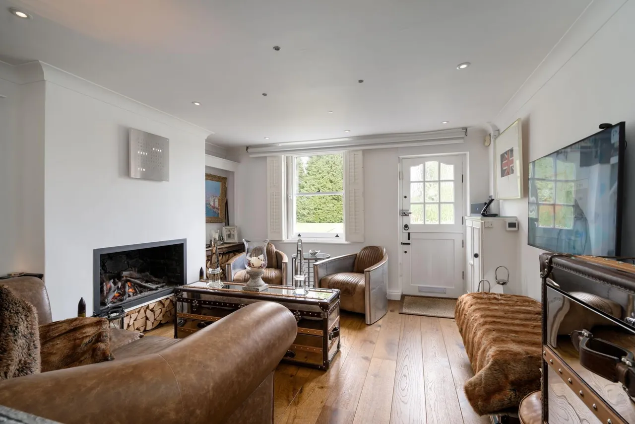 The Green, Woldingham, CR3, photo 7