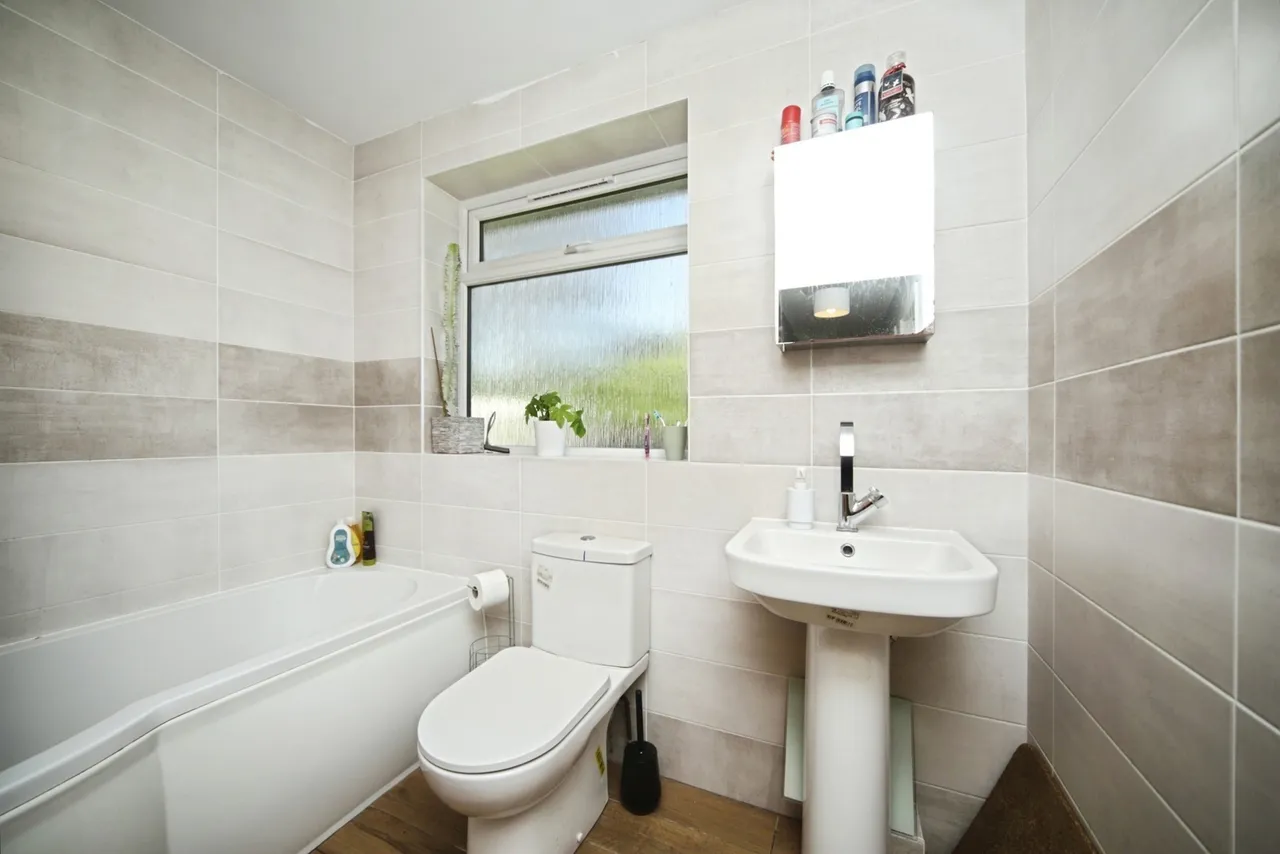 The Grove, Taunton, TA3, photo 11