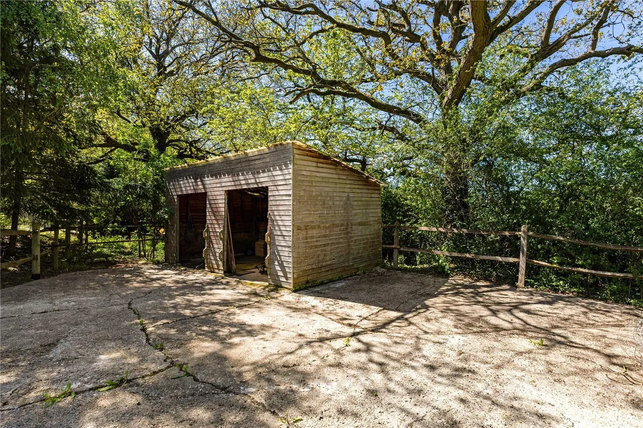 Wilmots Lane, Horne, RH6, photo 29